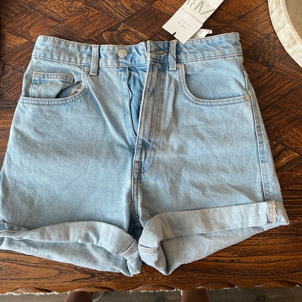 Zara Mom Fit Shorts